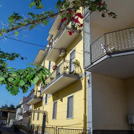 Dom wakacyjny Calabrese Family